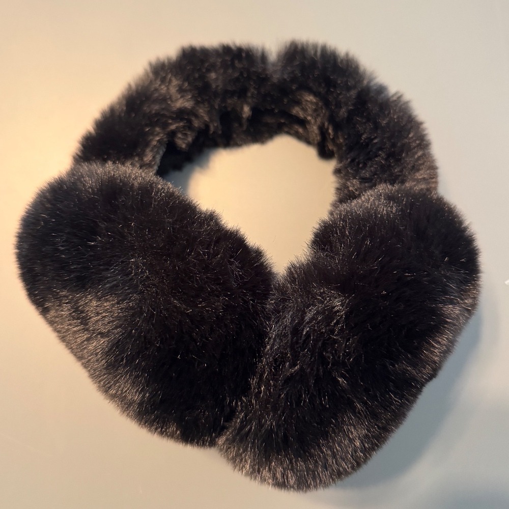 Steve Madden Black Faux Fur Infinity Scarf Neck Warmer Y2K Winter Coquette